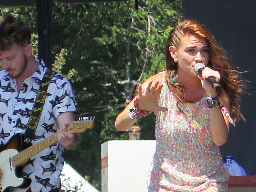 MisterWives at Lollapalooza - Mandy Lee, William Hehir, Et… | Flickr