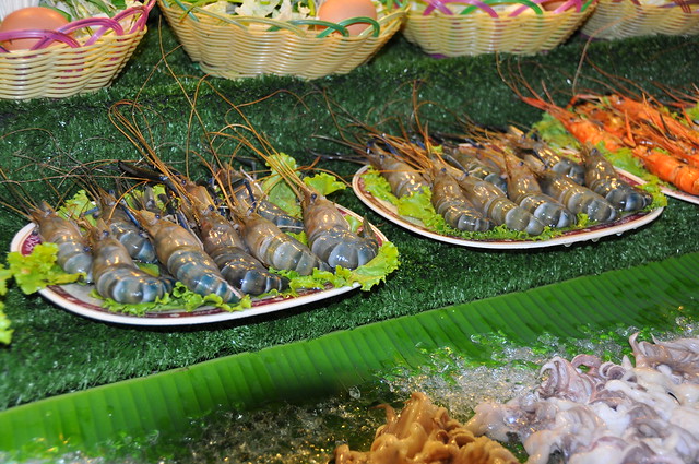 night market in chiang rai