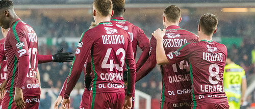 WAREGEM, 05/02/2017, Regenboogstadion. Jupiler Pro League Terugronde 2016-2017. SV Zulte Waregem - AA Gent. 1-1..Doelpunten: 69’ Kubo (0-1), 90’ Dalsgaard (1-1). .Gele kaarten: Lerager, Gigot, Neto en Matton. .Toeschouwers: 10.693. .Essevee: Steppe, De fa