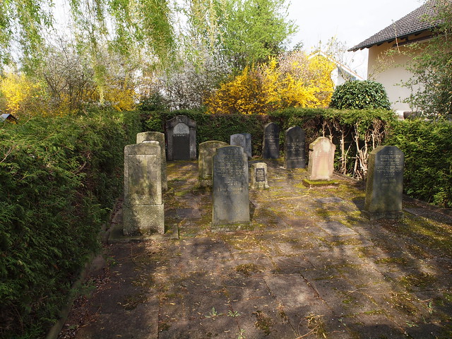 Jewish Cemetery Groetzingen