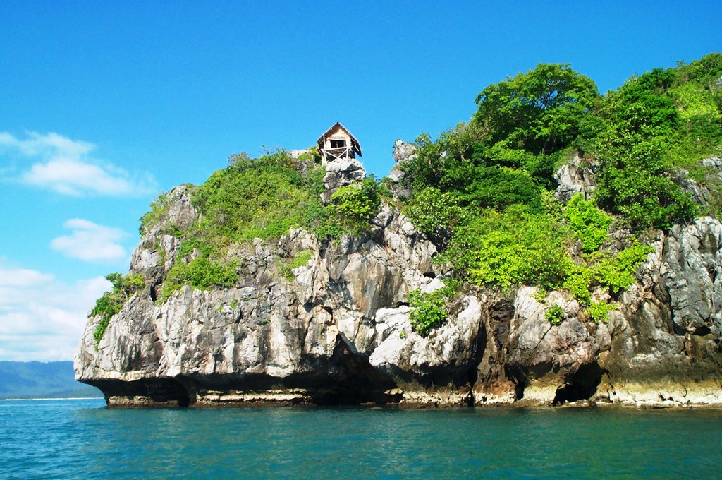 Swallows nest island
