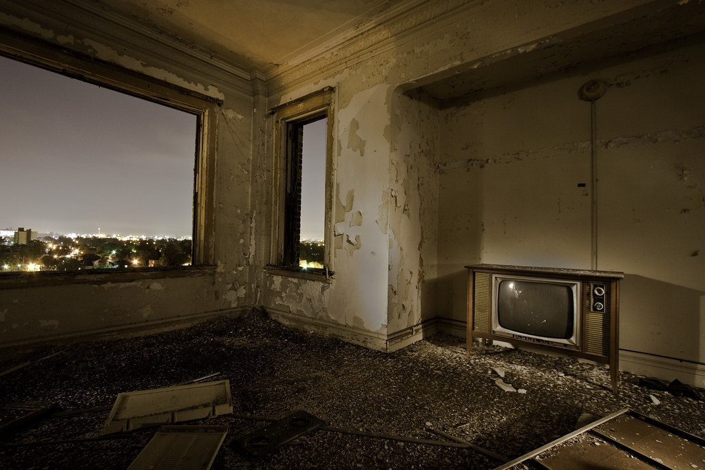 Lee Plaza Hotel - Living Room View | Detroit, Michigan Alter… | Flickr