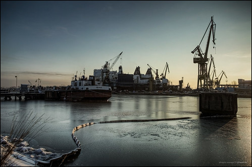 morning ice sunrise industrial poland polska frosty cranes shipyard hdr gdansk danzig gdańsk photomatix remontowa
