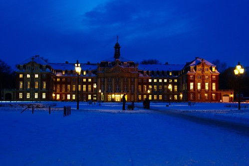snow castle twilight university bluehour schloss münster thebluehour lheurebleue