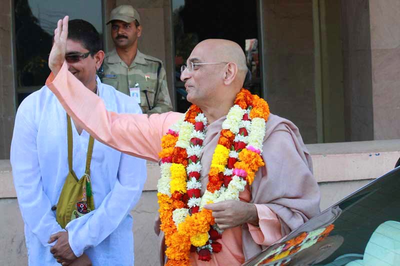 H H Bhakti Caru Swami Arrival