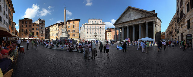 Daily life Piazza dela Rotonda, Roma, Italia