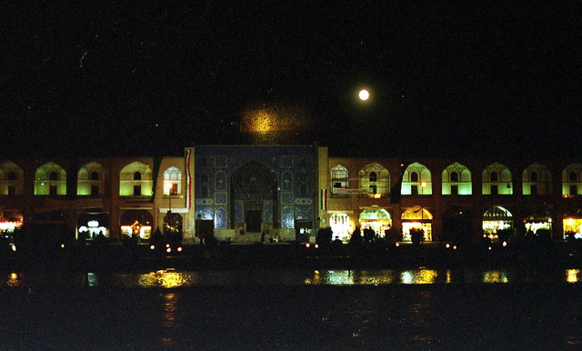 Archives: Isfahan full moon