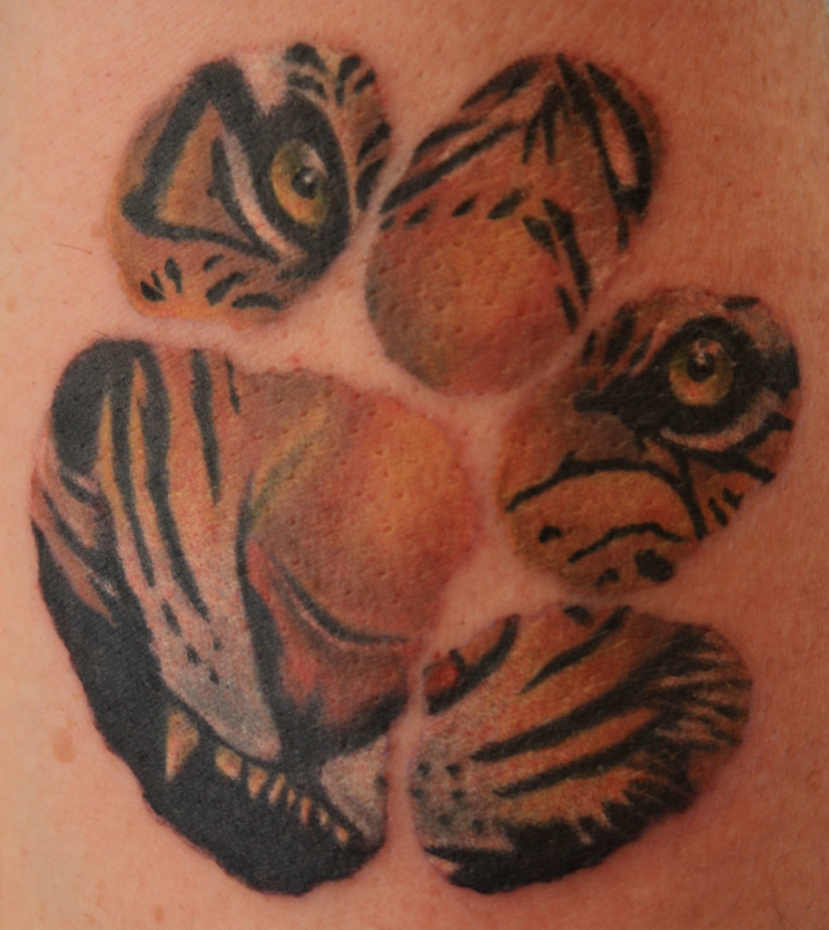 clemson tiger paw