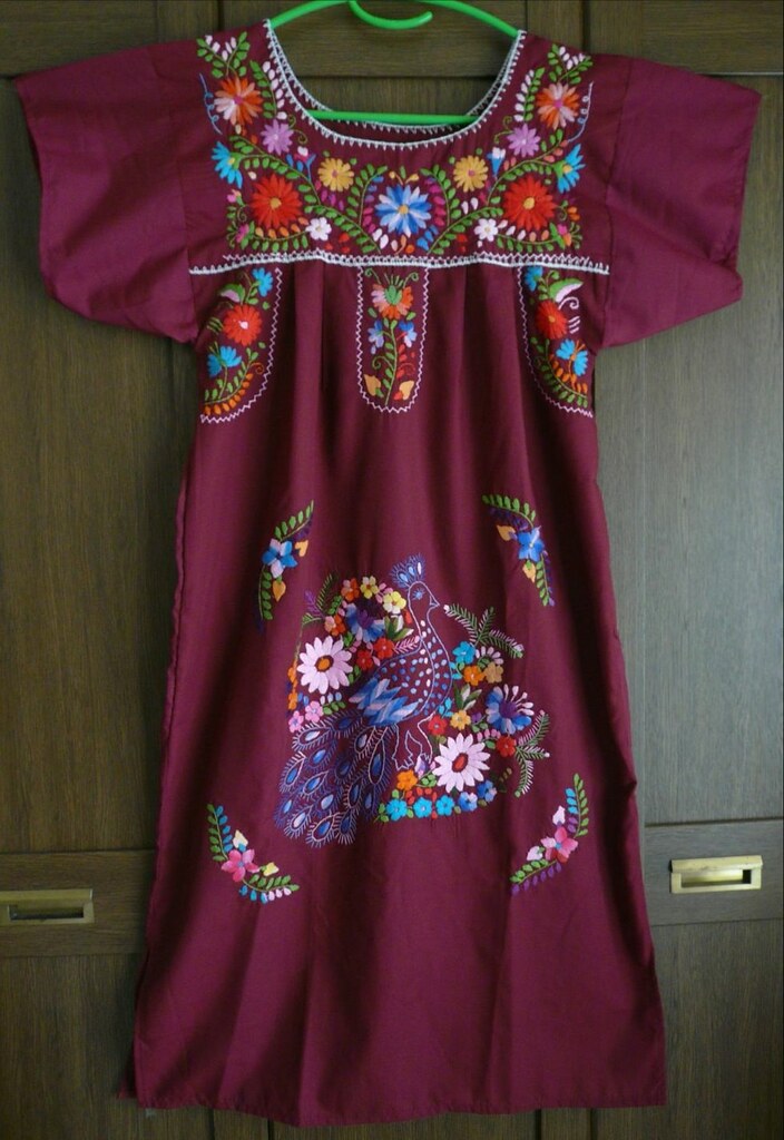 vestido de puebla mexico | artesania-maya | Flickr