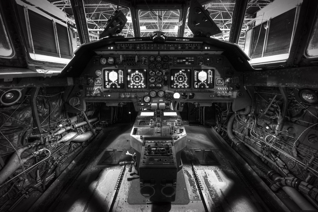 falcon 20 cockpit | erick goedde | Flickr