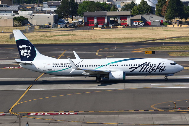 Alaska Airlines N568AS