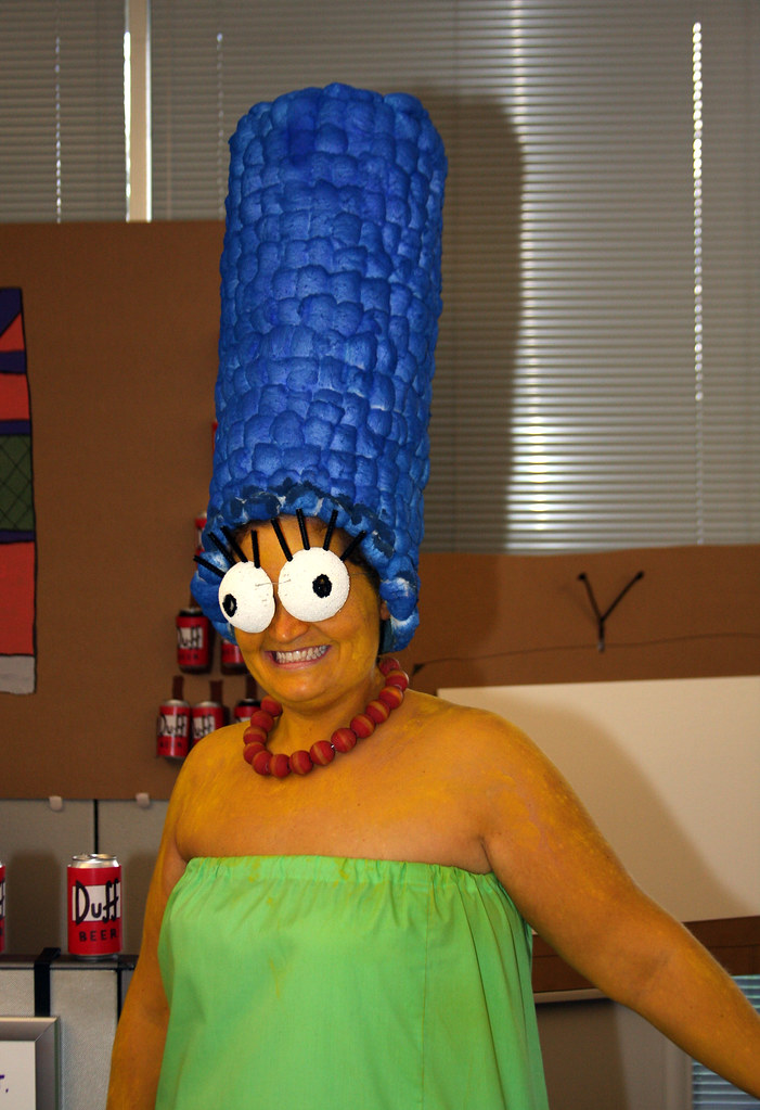 Marge Simpson! A GREAT Halloween Costume!