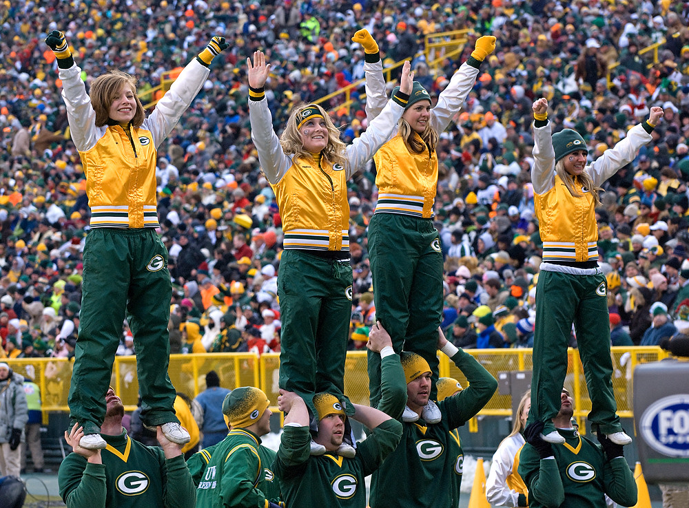 Green Bay Packers Cheerleaders Seattle vs. Green Bay • Dec… Flickr