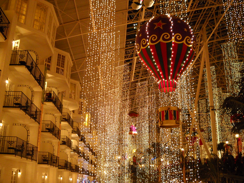 Opryland Hotel, Christmas 2009 Denise Mattox Flickr