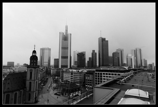 Frankfurt_Skyline_bw_Framed