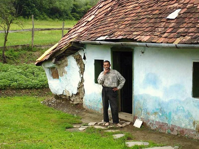 A gypsy's house in Transylvania, Version