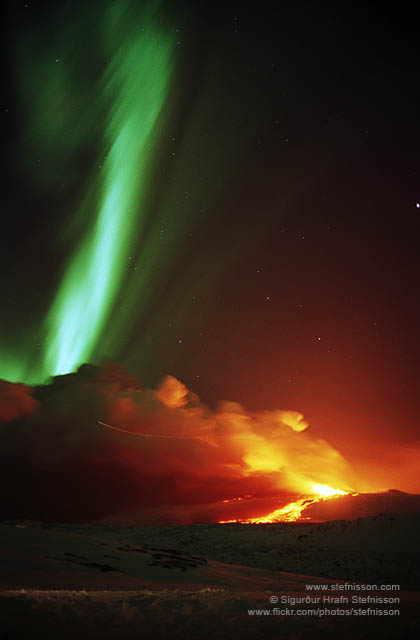 Aurora borealis and Mt. Hekla eruption NLG_8_NG