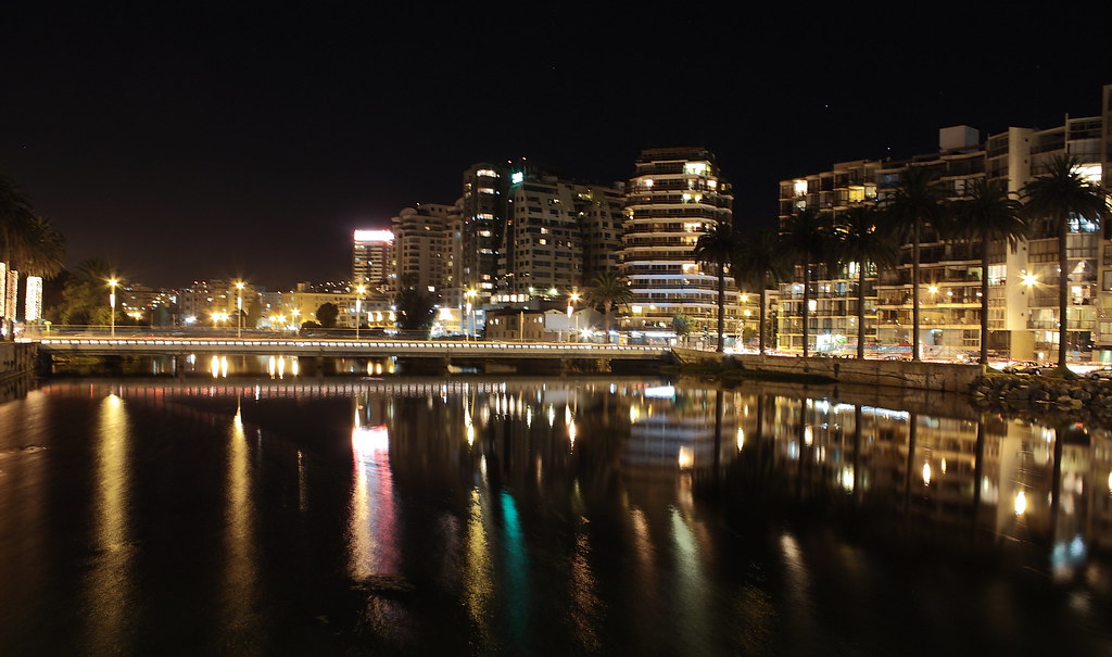 [2010/02/20] Viña del Mar [at night!] | Desde el Puente Casi… | Flickr