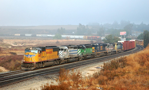 california up trains unionpacific railroads beaumont emd sd402 sd70m sunsetroute santimoteopass