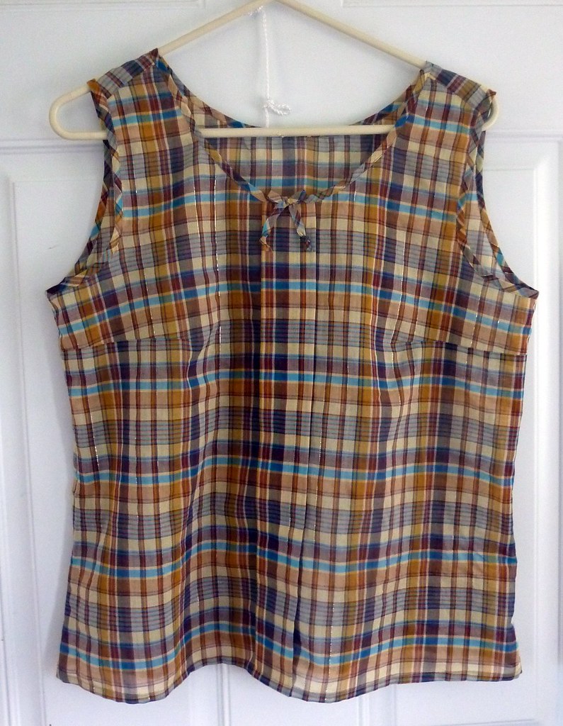 Colette Sorbetto Tank | Made with a plaid cotton voile. I lo… | Flickr