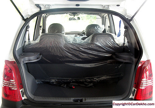 Hyundai Santro Xing Trunk Open Closer View Interior Photo