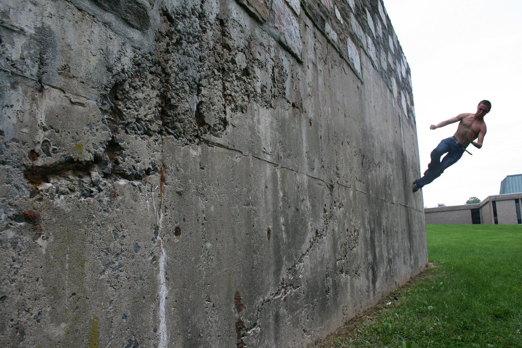Parkour Wall Run