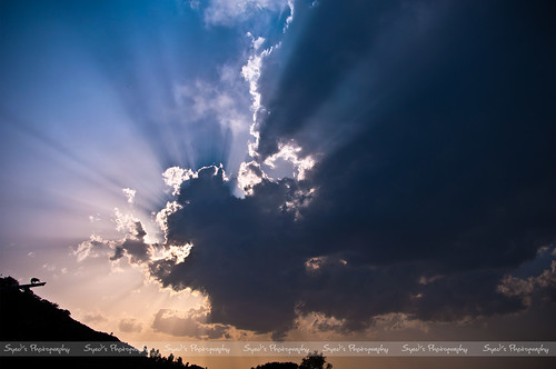 lighting new blue pakistan light sky sun nature silhouette clouds evening nikon colorful artistic awesome misc rays punjab nikkor sunrays cinematic addiction vr raysoflight woow 18200mm d90