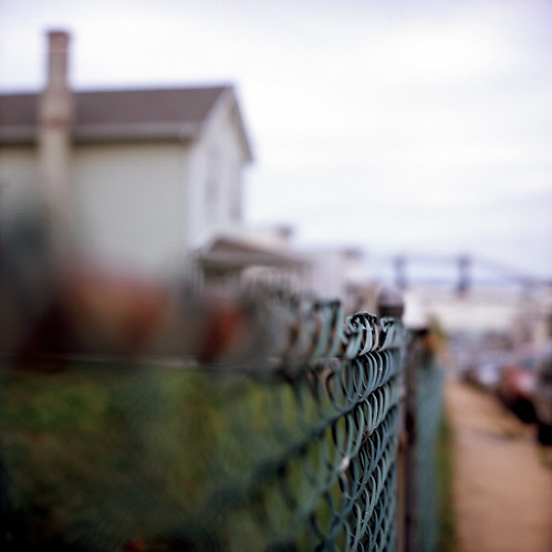 street city urban usa house color 120 6x6 tlr film rollei analog rolleiflex zeiss america fence out square lens bay us reflex md focus day fuji dof mechanical cloudy bokeh south united patrick twin maryland slide baltimore chain v velvia chrome link epson medium format 100 states shallow manual 500 80 joust fujichrome e6 f28 curtis planar oof estados 80mm reversal unidos 28f franke v500 autaut patrickjoust heideche