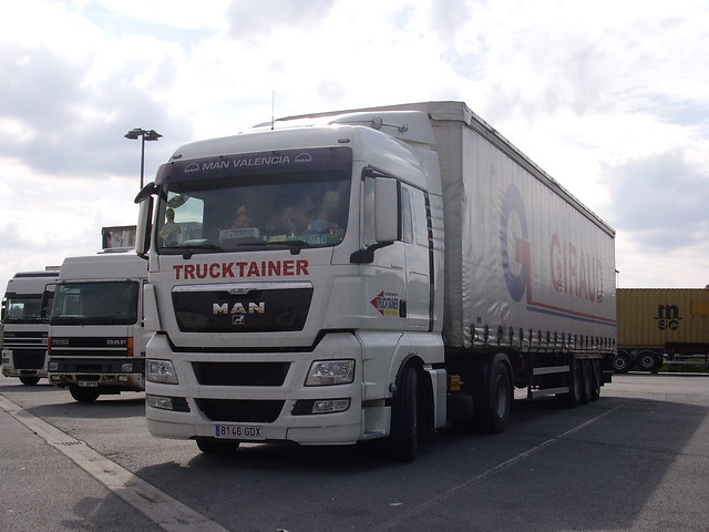 Spain - Trucktainer - Man