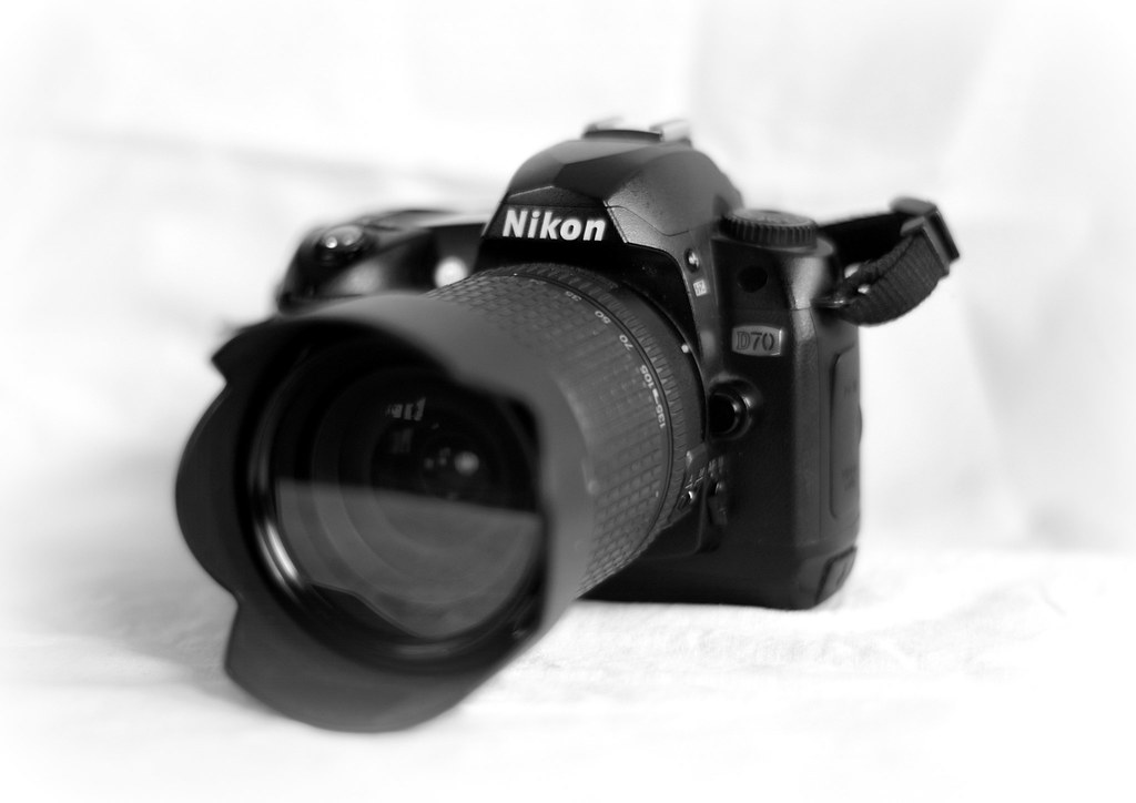 Nikon D70 | 6 megapixels DSLR image sensor m… | Flickr