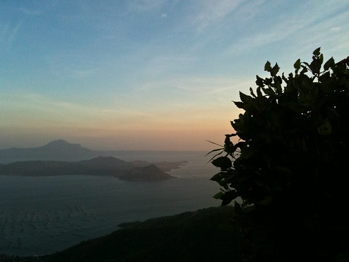 sunset nature silhouette horizon tagaytay taalvolcano dapithapon shyninglyt