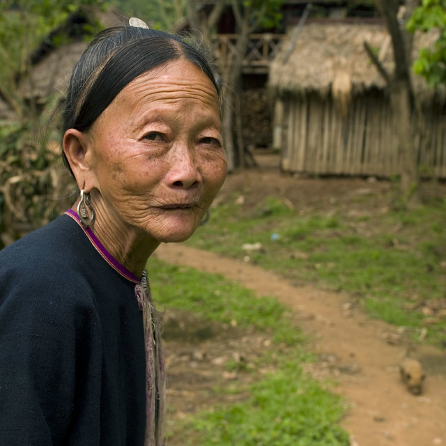 Lan Taen old woman - Laos