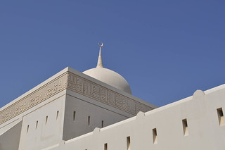 sayyida mazoon bint ahmed mosque, oman. | dhanika ranasinghe | flickr