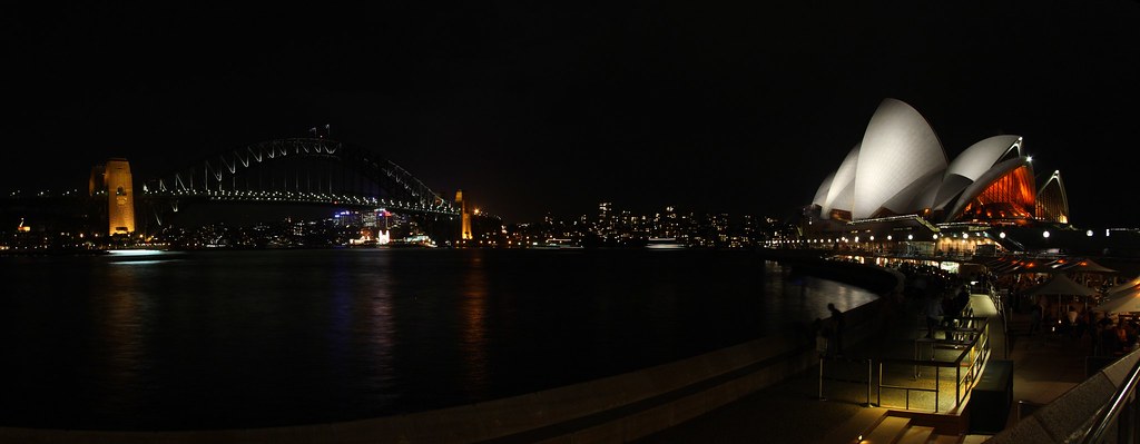 A night in Sydney... سڈنی کی ایک رات by Faisal...as ever!