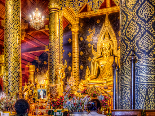 temple buddha ประเทศไทย thailand phitsanulok hdr buddhism 2010 พิษณุโลก nikon coolpix8400 wat interior e8400