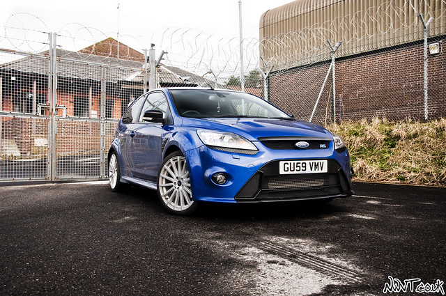 Ford Focus RS Mk 2 Performance Blue Teaser Pics Dirty