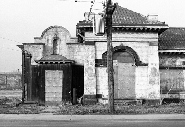 Historic photo from Sunday, November 27, 1983 - One end of Metallic Roofing Co showroom - now gone - 1192 King St W in Liberty Village