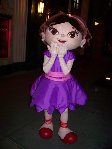 June from Little Einsteins at Mickey's Trick-Or-Treat Part… | Flickr