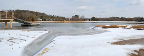 winter lake snow cold water d50 frozen nikon knoxville tennessee 2010 concordpark