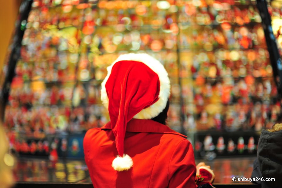 Someone getting into the festive season here.