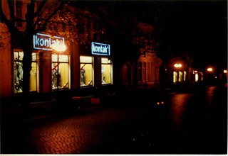 11 November 1989.KAUFHAUS KONTAKT, RADEBEUL, Dresden. DDR | Flickr