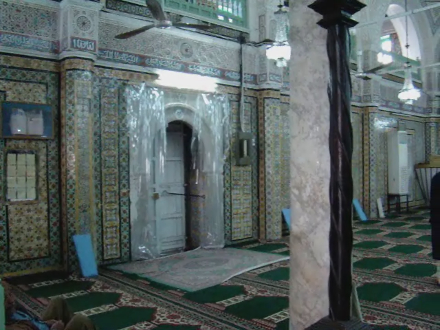 video 2 sala de oración interior Mezquita de Gurgi Trípoli Libia