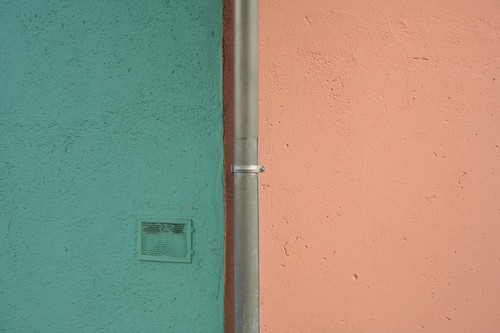 Green Gutter Orange | by raumoberbayern