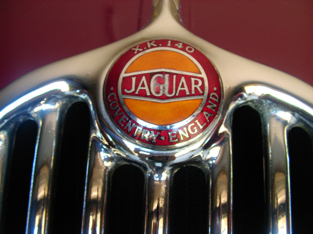 XK140 Badging