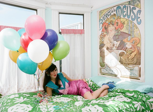 mermaid and her balloons
