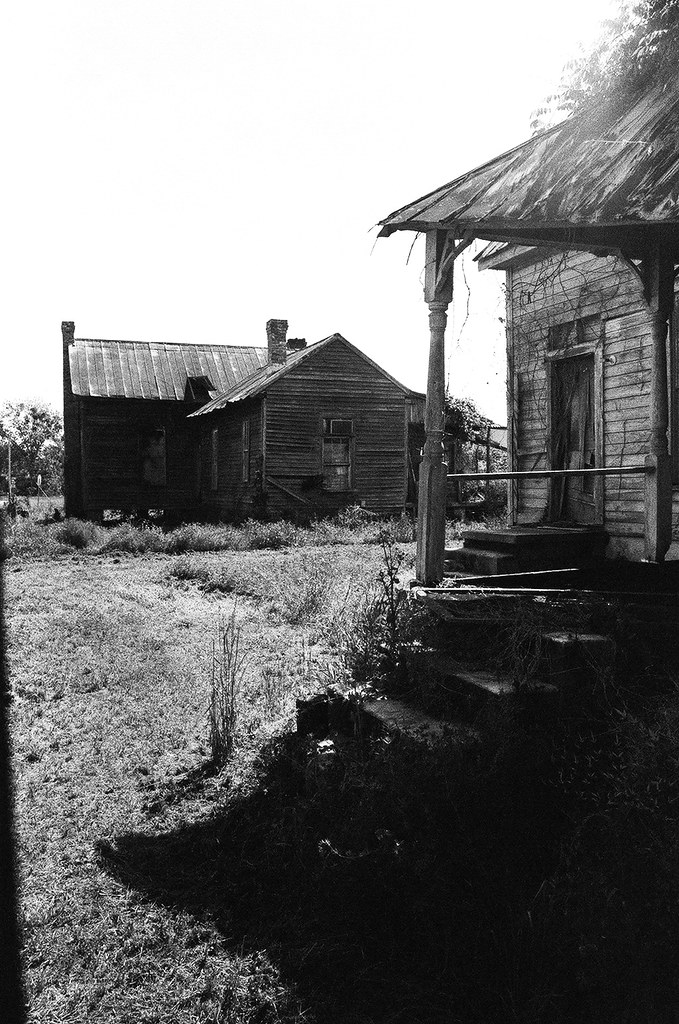 Row of abandoned homes in Leary
