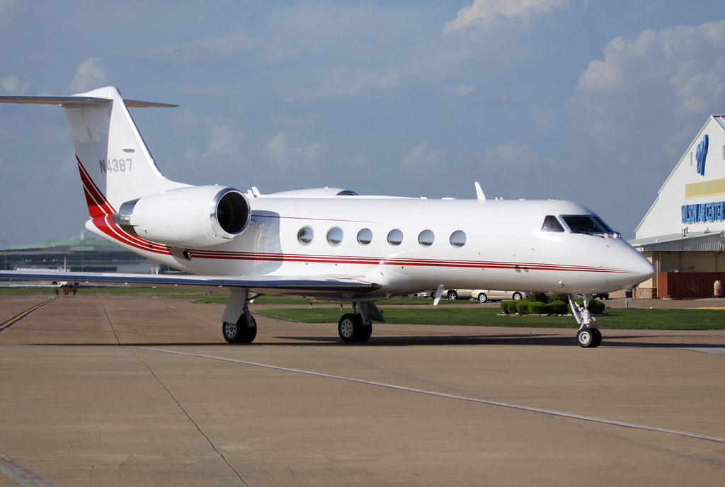 Gulfstream Aerospace G-IV s/n 1387 - N4387 at KHOU