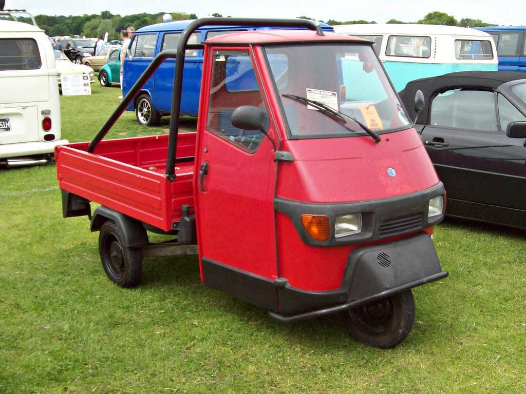 351 Piaggio APE 50 Cross Country Pick-Up (1996-on)