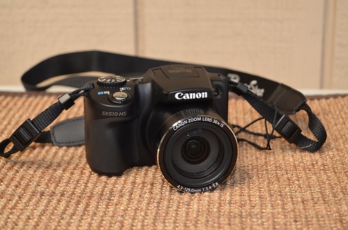 Canon PowerShot SX60 HS vs Canon PowerShot SX70 HS