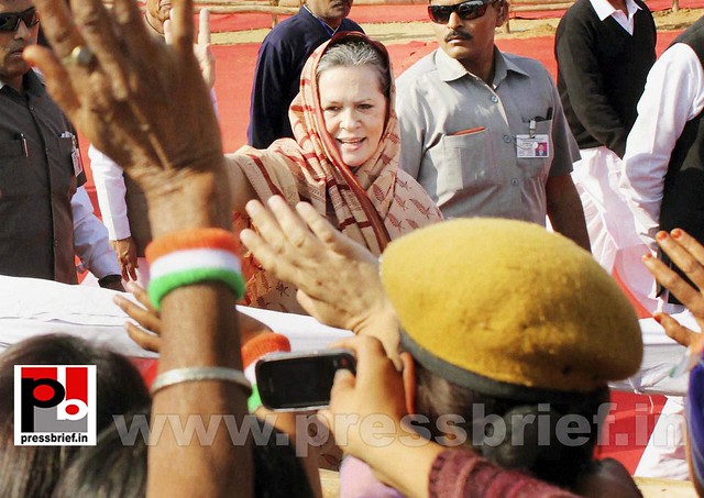 Sonia Gandhi at Sikar, Rajasthan 03